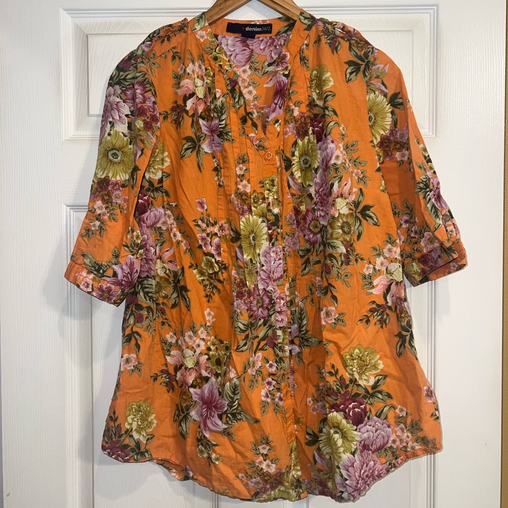 Denim 24/7 button up shirt. Size 14W
